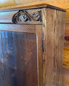 lot 24 image: Vintage Glass Front Cabinet
