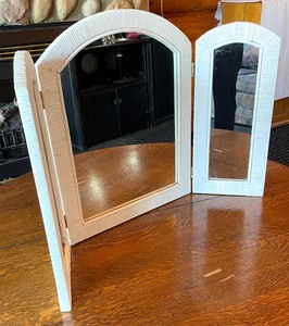 lot 113 image: White Wicker Tri-Fold Mirror