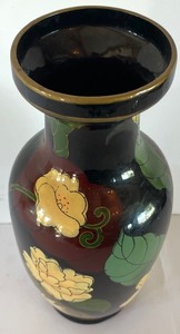 lot 146 image: Chinese Floral Porcelain Vase