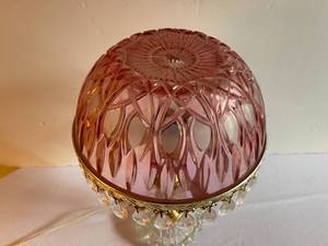 lot 164 image: Ornate Glass Table Lamp With Prism Accents