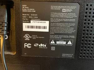 lot 178 image: Vizio TV with Remote Model E320-B1