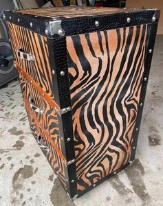 lot 179 image: Fun Leopard Skin Themed 3 Drawer Rolling Storage Unit