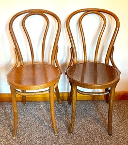 lot 50 image: Pair of Vintage Bentwood Cafe Chairs