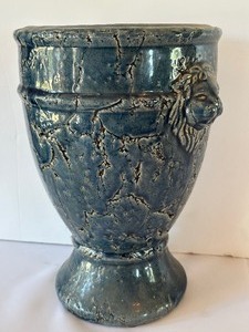lot 122 image: Decorative Ceramic Planter