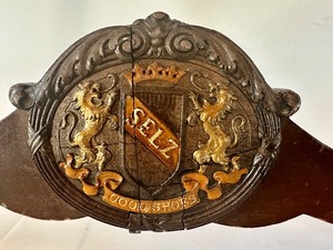 lot 40 image: Vintage Selz Advertising Bench