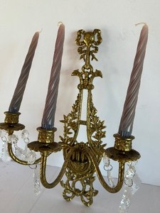lot 34 image: Vintage Decorative Three Arm Wall Candle Holder