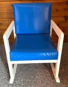 lot 182 image: Vintage Childrens Rocking Chair