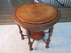 Antique round table, solid wood mea...