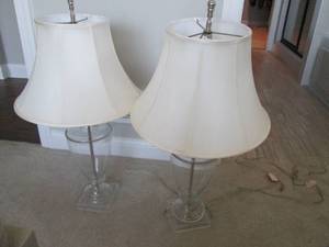 2 lamps with glass bases...