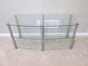3 Tier table 22 tall top is 18 x 4...