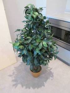 Artificial potted plant...
