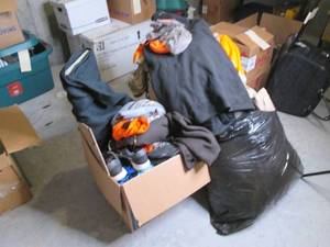 Lot of hunting and other clothes, s...
