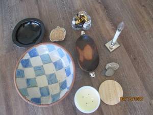 Lot of home decorative items...