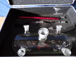 lot 55 image: Vapor Travel Set with Hard Carrying Case