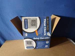 lot 110 image: Heavy Duty Automatic Time Clock Recorder