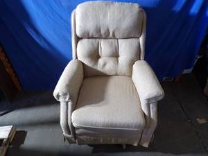 lot 207 image: Recliner Chair