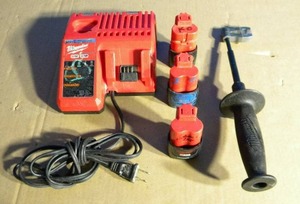 lot 80 image: M18 & M12 Multi-Voltage Charger (3 Batteries)