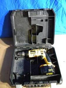 lot 83 image: DeWalt 14.4V Cordless Drill Driver with Battery and Case (No Charger)