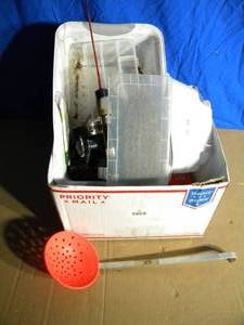 lot 147 image: Fishing Rod and Other Fishing Items