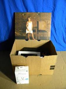 lot 193 image: Variety Lot - iHome Smart Plug - Desert Picture and Misc Items