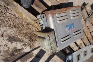lot 26 image: Add A Phase Electrical Phase Conversion Box