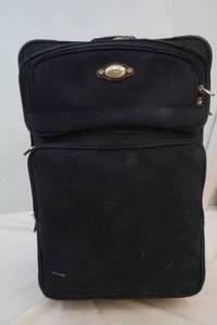 lot 40 image: Ricardo Beverly Hills Suitcase