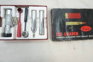 lot 41 image: Lee-Loader reloading tool