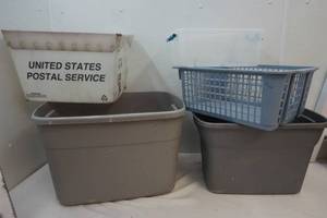 lot 78 image: Totes