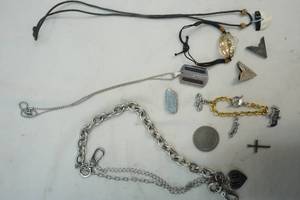 lot 79 image: Mens Jewelry