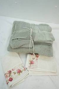 lot 98 image: Sage Green Bath Towels