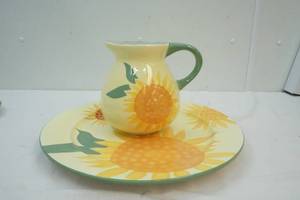 lot 121 image: Tag platter  pitcher