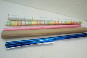 lot 148 image: gift wrap