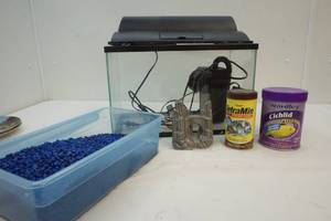 lot 149 image: Aquarium
