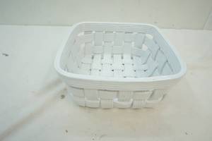 lot 168 image: basket