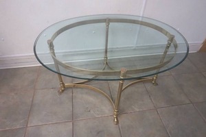lot 203 image: Glass top Coffee Table