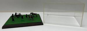 lot 57 image: Vintage Miniature Metal Soldiers Diorama In Acrylic Case (Acrylic Case Has Scuffs And Scratches)