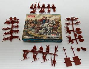 lot 73 image: Airfix Ancient Britons HO Scale Figures 1st Century B.C. To 1st Century A.D. In Original Box