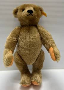 lot 125 image: 1983 Steiff Mohair Teddy BearEIN 015538 14