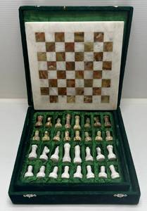 lot 142 image: Vintage Marble Chess Set With Box
