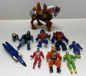 lot 145 image: Vintage Toy Lot Including Masters Of The Universe , Transformers And More
