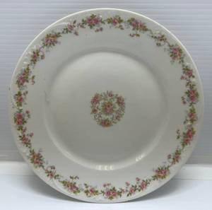 lot 188 image: 1960s Theodore Haviland Limoges John Wanamaker 8 34