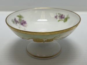 lot 189 image: (RARE) Double Stamped Limoges B&H France Small Bowl 4 12 x 2 38