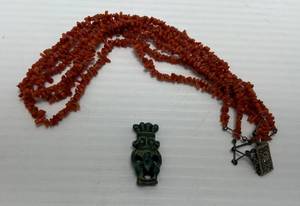 lot 224 image: Vintage Coral Necklace With Unique Ornate Clasp
