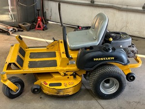 lot 9 image: Hustler Sport Lawn Mower