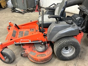 lot 6 image: Husqvarna MZ54 Lawn Mower