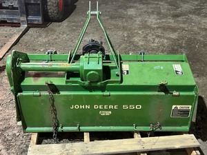 lot 22 image: John Deere 550 Three-Point Tiller