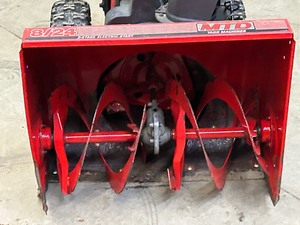 lot 27 image: MTD Yard Machines Snowblower