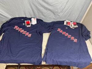 lot 67 image: 10 New Reebok New York Rangers Higgins T-Shirts - Medium and Small