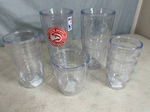 lot 92 image: 5 New Tervis Tumblers