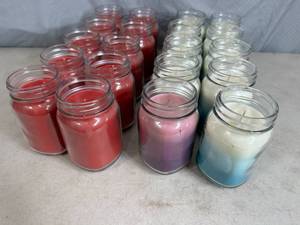 lot 116 image: 20 New Soy Blend Candles